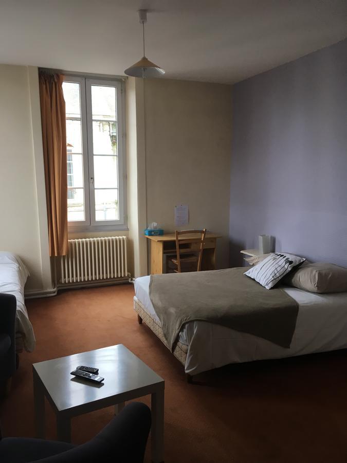 Hotel Restaurant Le Cheval Blanc Argentré-du-Plessis المظهر الخارجي الصورة